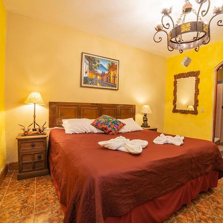 Hotel Gran Plaza Euromaya Antigua Kültér fotó
