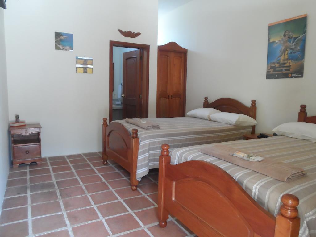 Hotel Gran Plaza Euromaya Antigua Szoba fotó